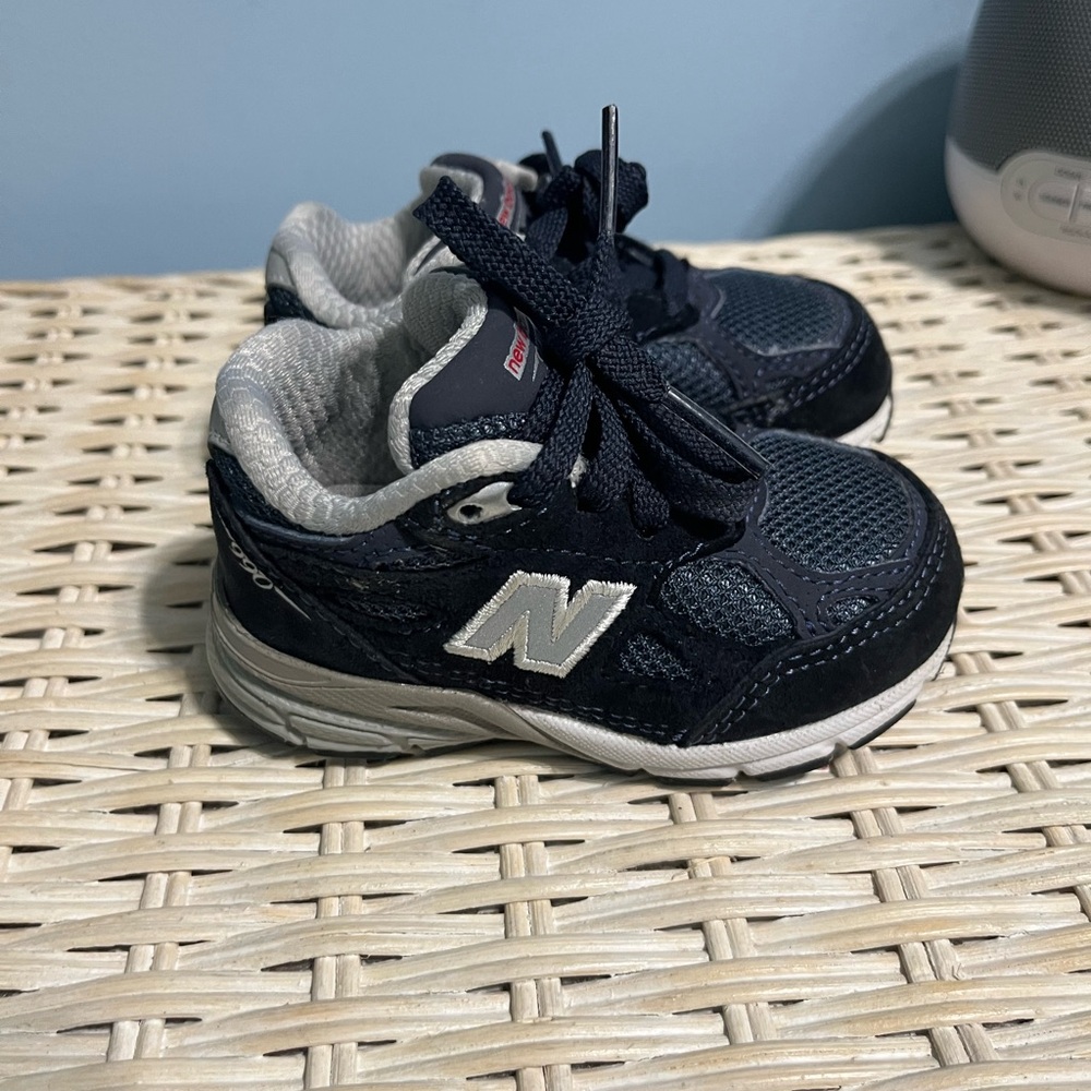 Toddler new balance size 4